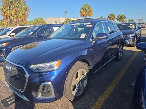 Navarra Blue Metallic 2022 Audi Q5 45 S line Prestige
