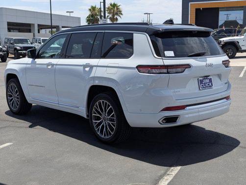 2025 Jeep Grand Cherokee L Summit Reserve