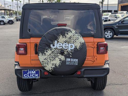 2025 Jeep Wrangler 4-Door Sahara 4x4