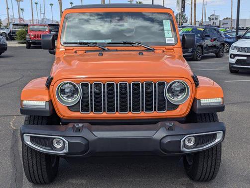 2025 Jeep Wrangler 4-Door Sahara 4x4