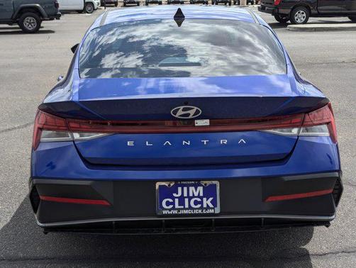 2025 Hyundai ELANTRA SEL