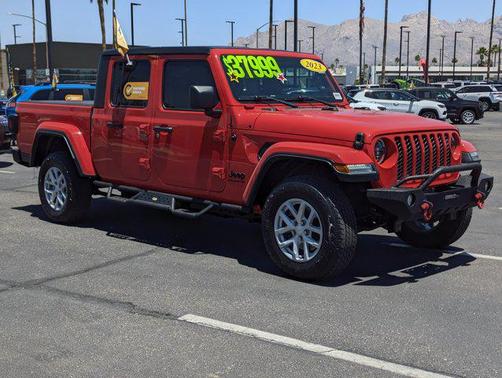 2023 Jeep Gladiator Sport S