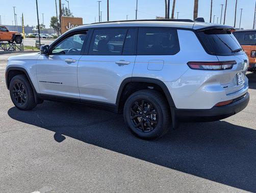 2025 Jeep Grand Cherokee L Altitude