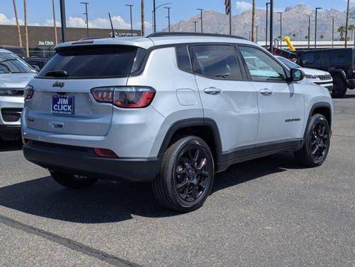 2025 Jeep Compass Latitude