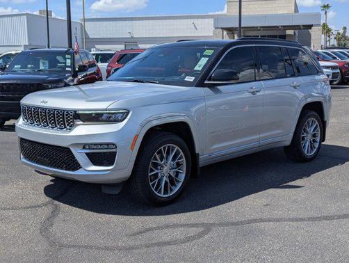 2025 Jeep Grand Cherokee Summit