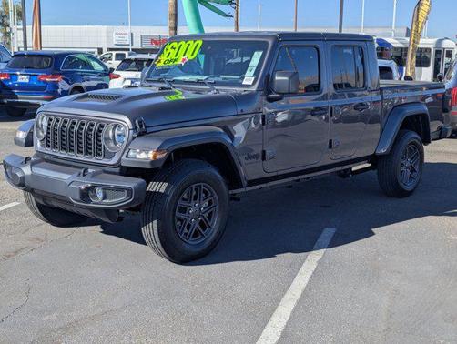 2025 Jeep Gladiator Sport S