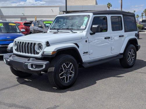 2025 Jeep Wrangler 4-Door Sahara 4x4