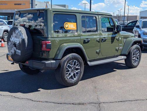 2024 Jeep Wrangler 4-Door Sahara 4x4