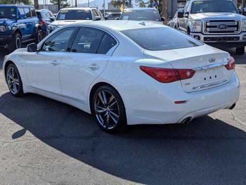 2015 INFINITI Q50 Premium