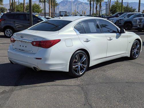2015 INFINITI Q50 Premium