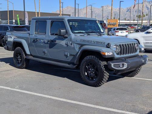 2025 Jeep Gladiator High Tide