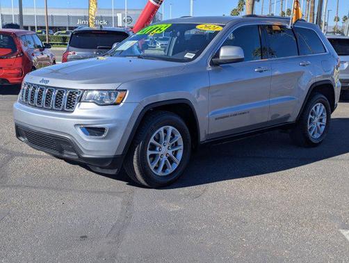 2021 Jeep Grand Cherokee Laredo