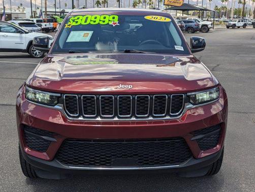 2023 Jeep Grand Cherokee Laredo