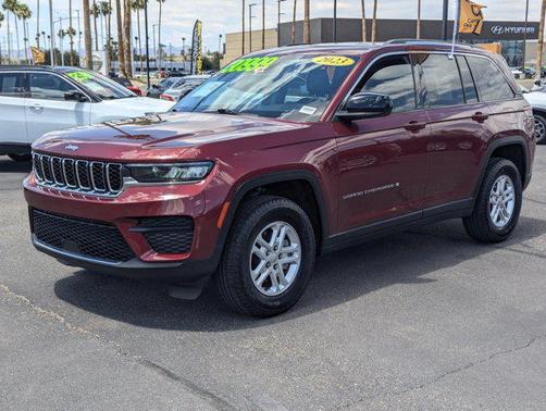 2023 Jeep Grand Cherokee Laredo