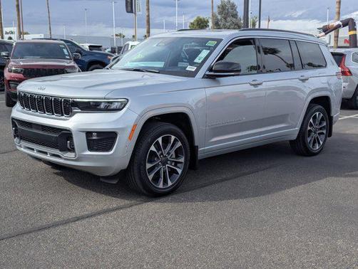 2025 Jeep Grand Cherokee L Overland