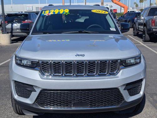 2024 Jeep Grand Cherokee Laredo