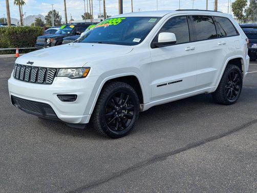 2021 Jeep Grand Cherokee Laredo