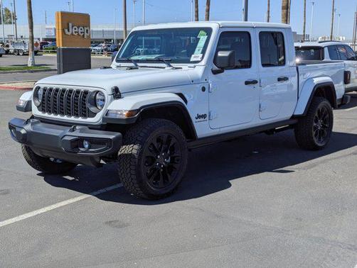 2025 Jeep Gladiator Nighthawk