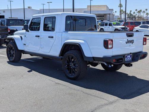 2025 Jeep Gladiator Nighthawk
