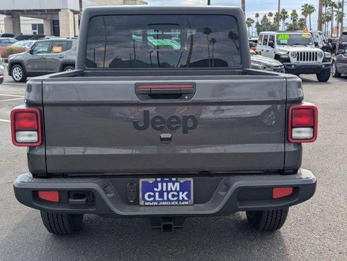 2025 Jeep Gladiator Sport