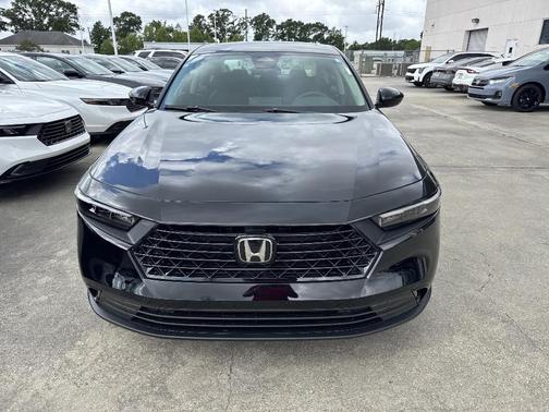 Crystal Black Pearl 2026 Honda Accord SE