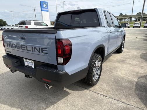 Sonic Gray Pearl 2026 Honda Ridgeline RTL