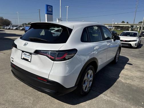 2025 Honda HR-V LX