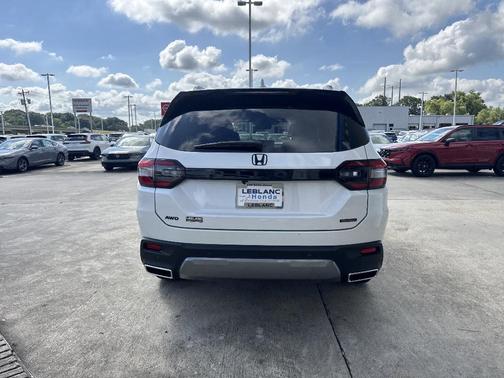 Platinum White Pearl 2026 Honda Pilot Touring