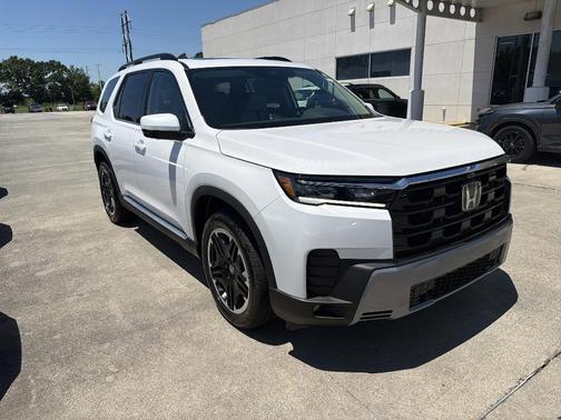 Platinum White Pearl 2026 Honda Pilot Touring S