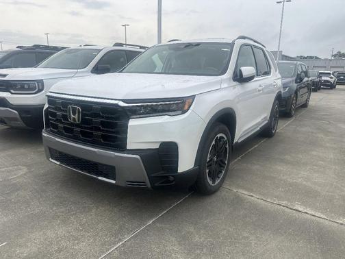 Platinum White Pearl 2026 Honda Pilot Touring S