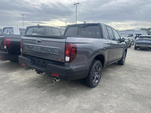 Modern Steel Metallic 2026 Honda Ridgeline TrailSport
