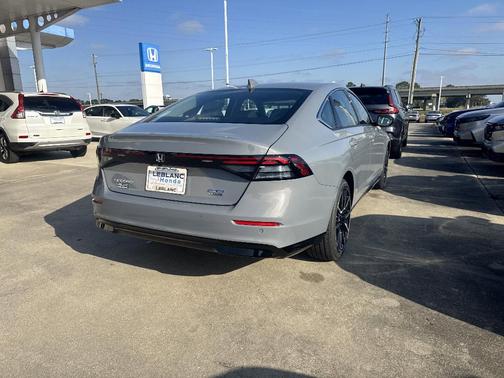 2025 Honda Accord Hybrid Touring