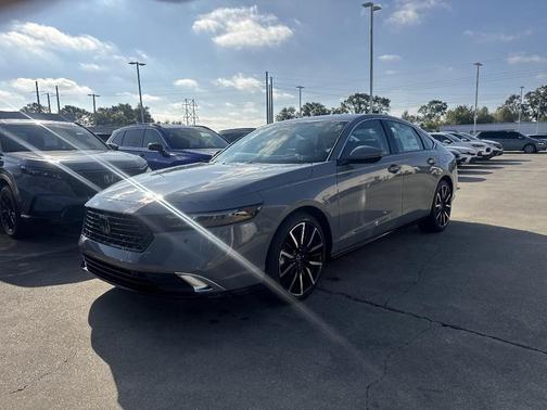 2025 Honda Accord Hybrid Touring