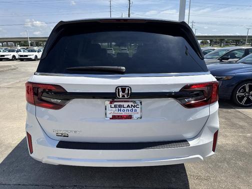 Platinum White Pearl 2026 Honda Odyssey EX-L