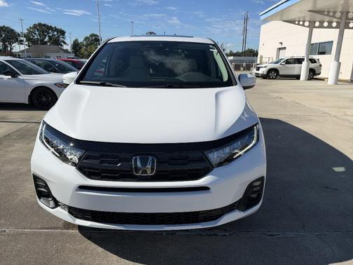 Platinum White Pearl 2027 Honda Odyssey EX-L