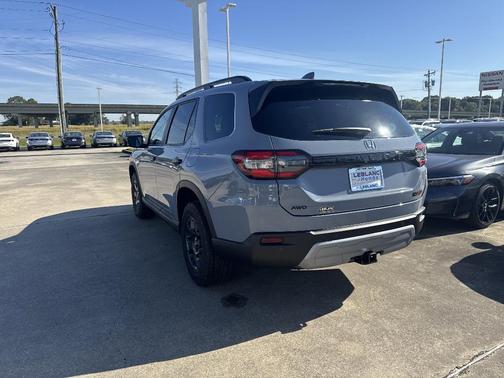 2025 Honda Pilot TrailSport