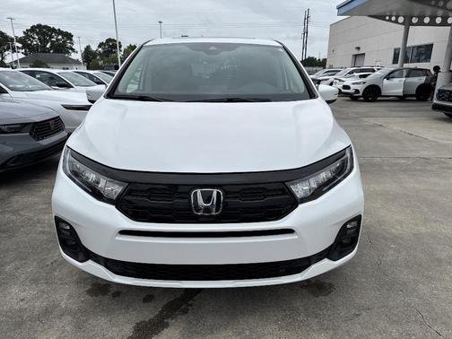 Platinum White Pearl 2026 Honda Odyssey Touring