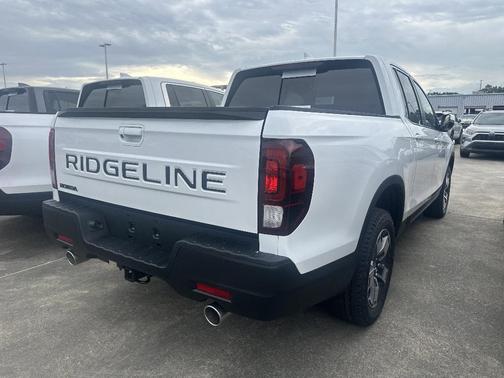 Platinum White Pearl 2026 Honda Ridgeline RTL