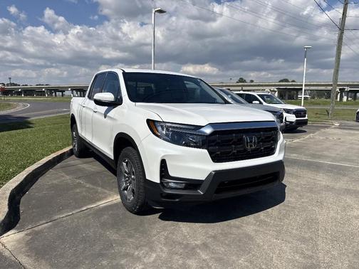 Platinum White Pearl 2026 Honda Ridgeline RTL