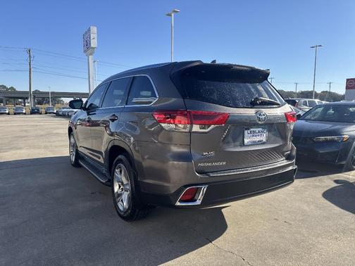 2017 Toyota Highlander Limited
