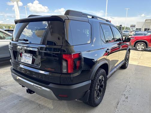 Crystal Black Pearl 2026 Honda Passport TrailSport Elite