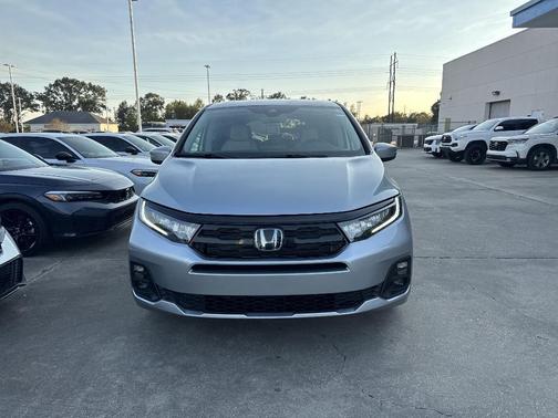 Solar Silver Metallic 2027 Honda Odyssey Touring