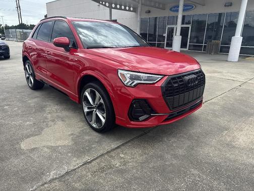 2022 Audi Q3 45 S line Premium