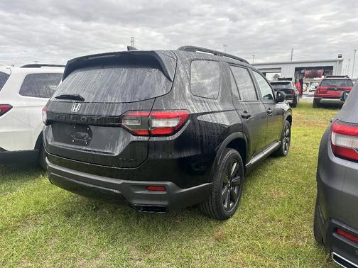 Crystal Black Pearl 2026 Honda Pilot Sport
