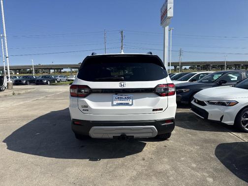 2025 Honda Pilot TrailSport