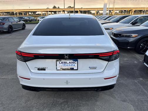 2023 Honda Accord Hybrid Touring