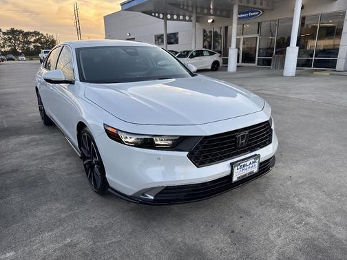 2023 Honda Accord Hybrid Touring