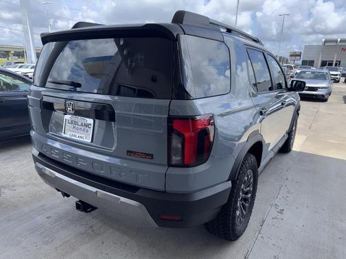 Sonic Gray Pearl 2026 Honda Passport TrailSport