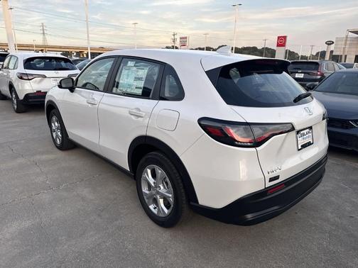 2025 Honda HR-V LX
