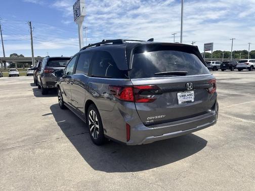 Modern Steel Metallic 2026 Honda Odyssey EX-L